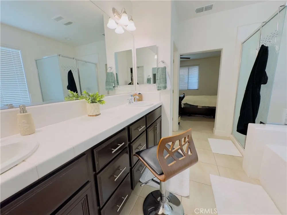 1849 W Porter Visalia, CA 93291