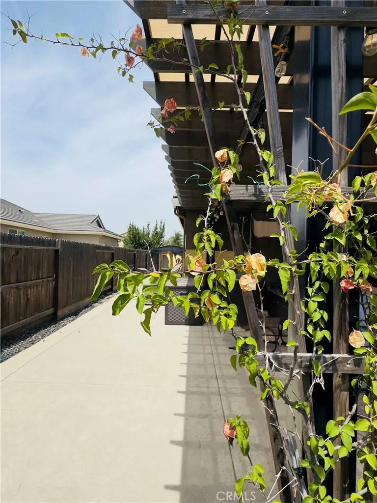 1849 W Porter Visalia, CA 93291