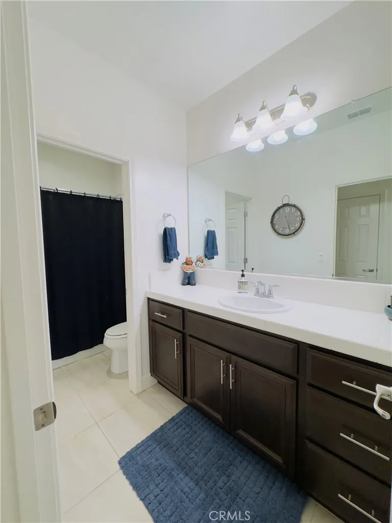 1849 W Porter Visalia, CA 93291
