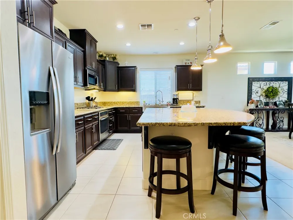 1849 W Porter Visalia, CA 93291