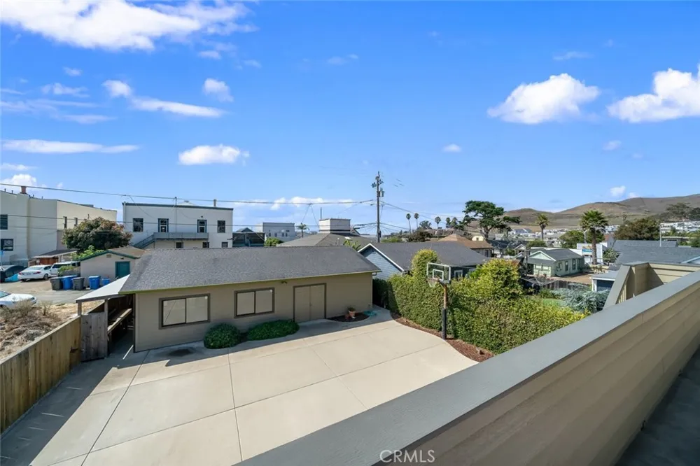 159 Ash Avenue Cayucos, CA 93430