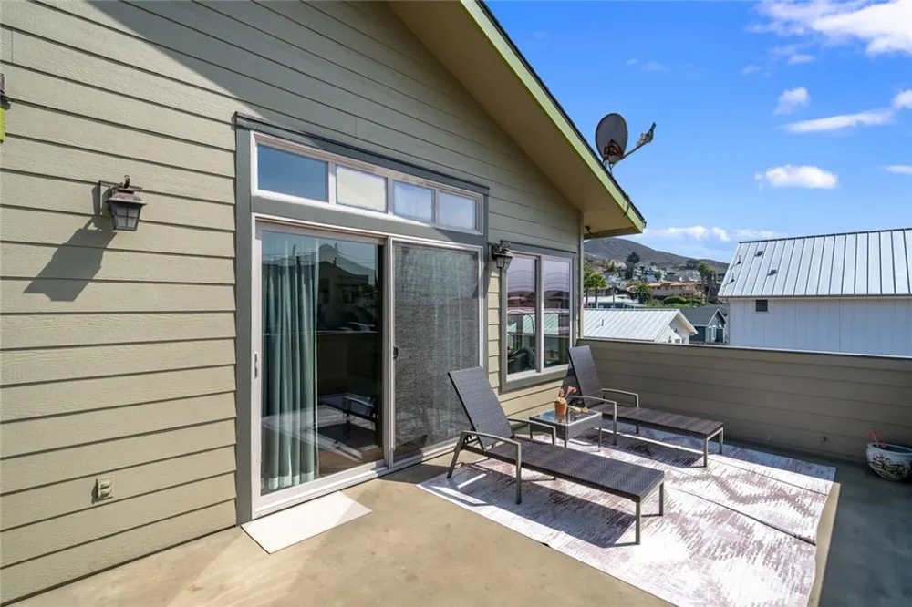 159 Ash Avenue Cayucos, CA 93430