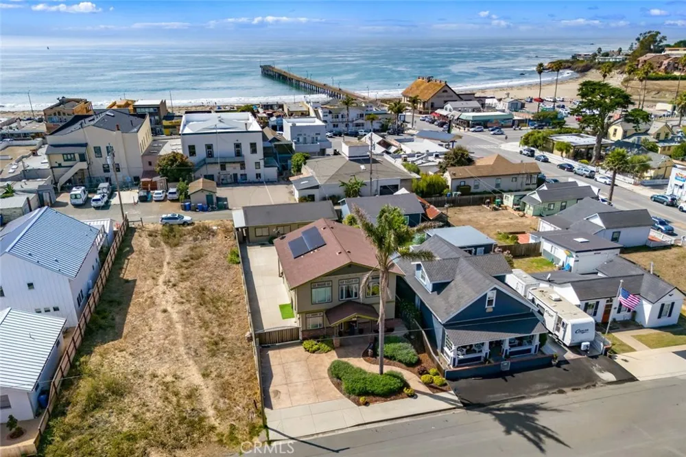 159 Ash Avenue Cayucos, CA 93430