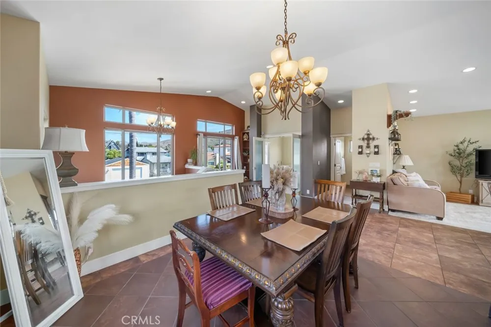 159 Ash Avenue Cayucos, CA 93430