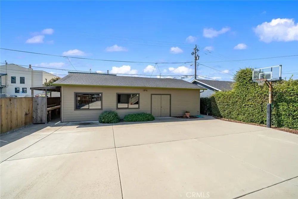 159 Ash Avenue Cayucos, CA 93430
