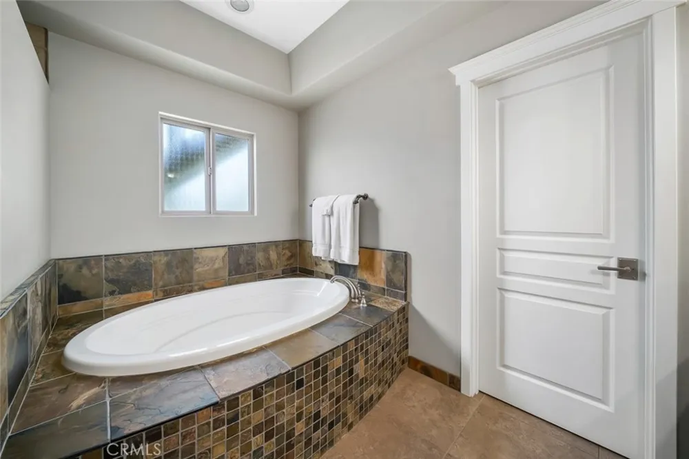 159 Ash Avenue Cayucos, CA 93430