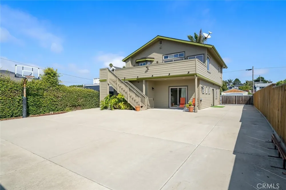 159 Ash Avenue Cayucos, CA 93430