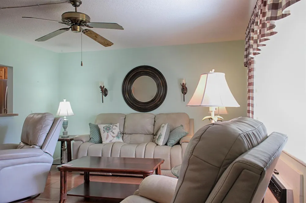 880 Horizons W #102 Boynton Beach, FL 33435