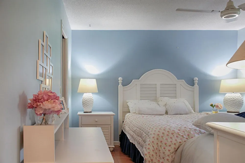 880 Horizons W #102 Boynton Beach, FL 33435
