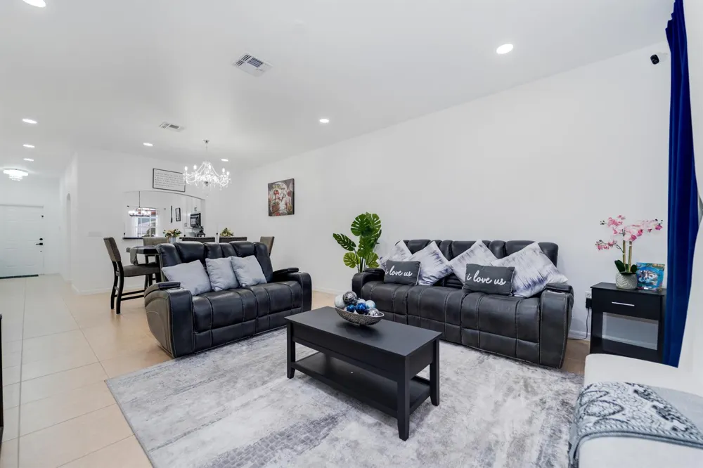 14190 Fall Creek Court Naples, FL 34114