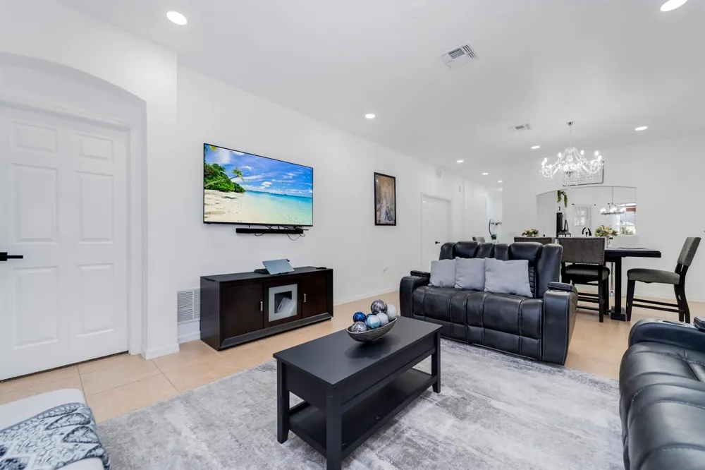 14190 Fall Creek Court Naples, FL 34114