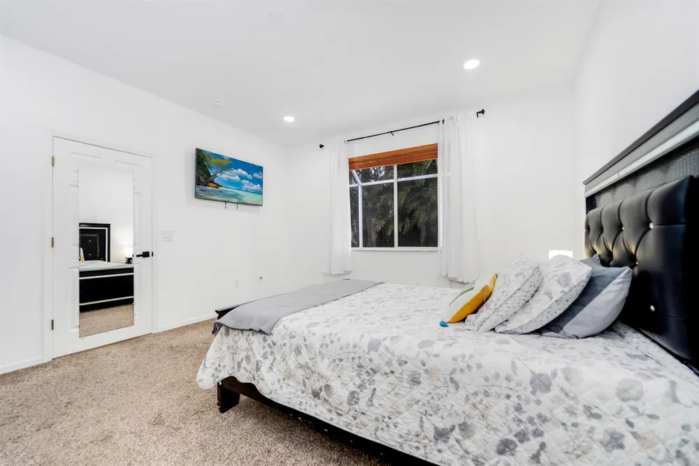 14190 Fall Creek Court Naples, FL 34114