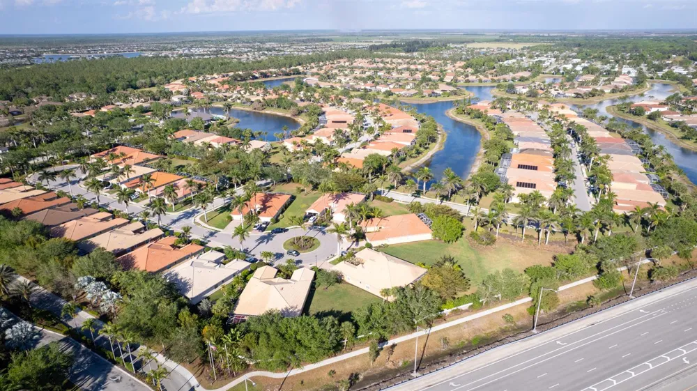 14190 Fall Creek Court Naples, FL 34114
