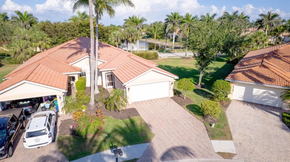 14190 Fall Creek Court Naples, FL 34114