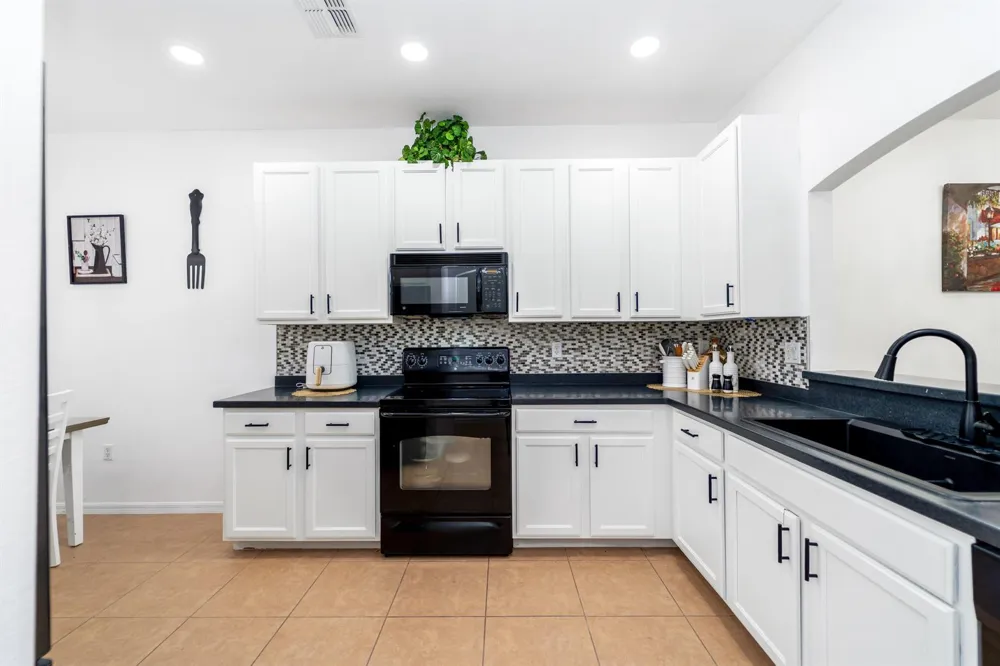 14190 Fall Creek Court Naples, FL 34114