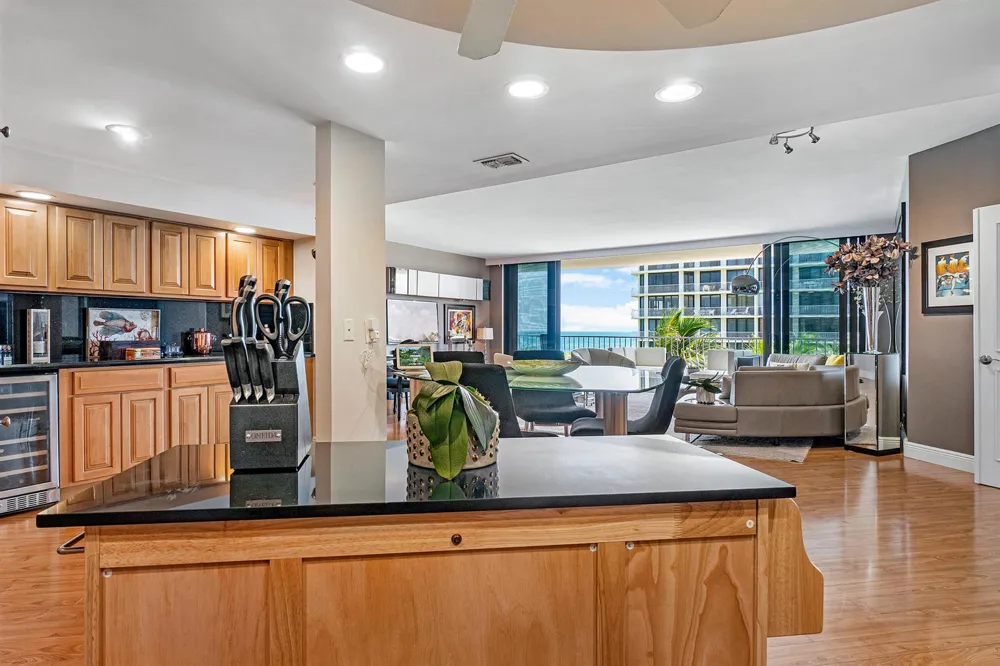2000 S Ocean Boulevard #208n Palm Beach, FL 33480