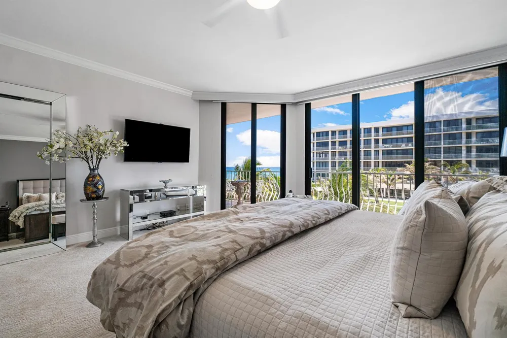 2000 S Ocean Boulevard #208n Palm Beach, FL 33480