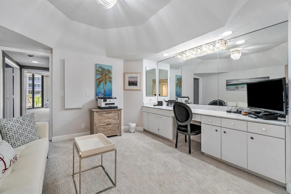 2000 S Ocean Boulevard #208n Palm Beach, FL 33480