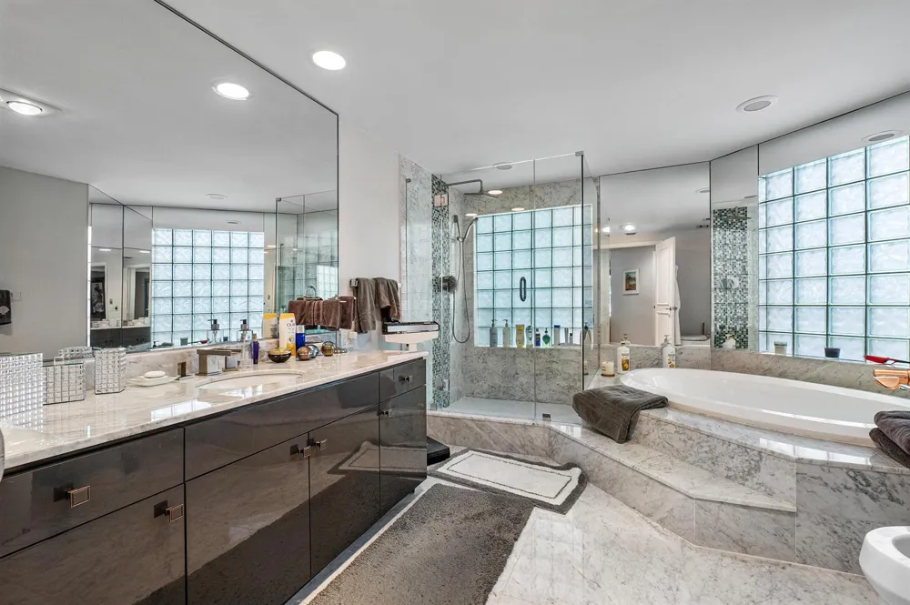 2000 S Ocean Boulevard #208n Palm Beach, FL 33480