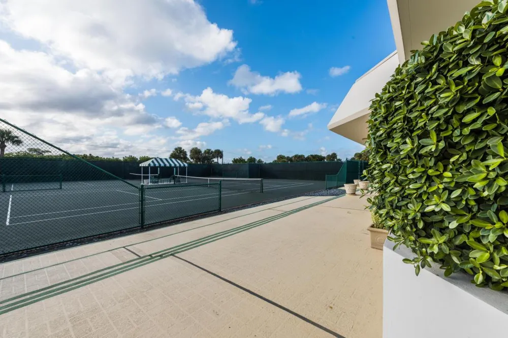 2000 S Ocean Boulevard #208n Palm Beach, FL 33480