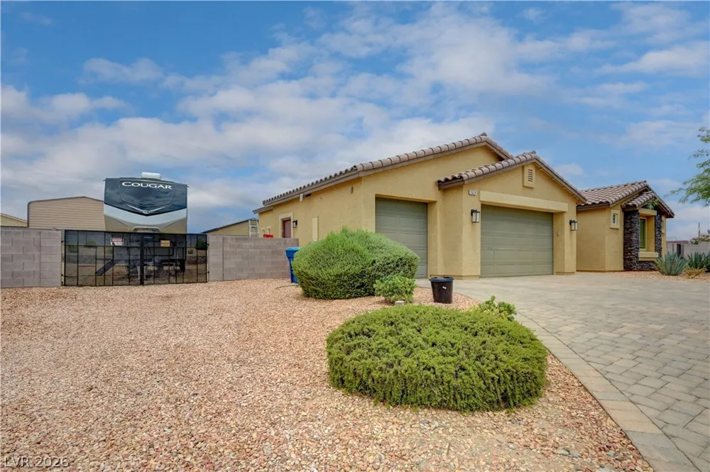 1526 Quail Vista Court Logandale, NV 89021