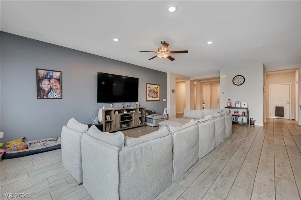 1526 Quail Vista Court Logandale, NV 89021