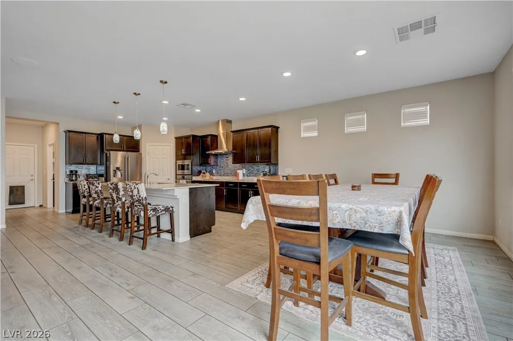 1526 Quail Vista Court Logandale, NV 89021