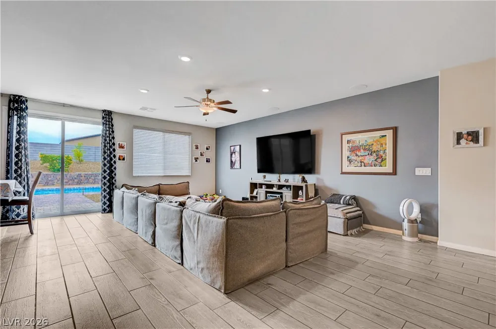 1526 Quail Vista Court Logandale, NV 89021