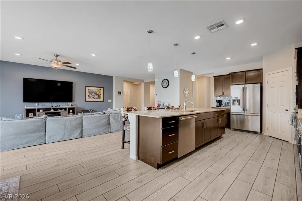 1526 Quail Vista Court Logandale, NV 89021