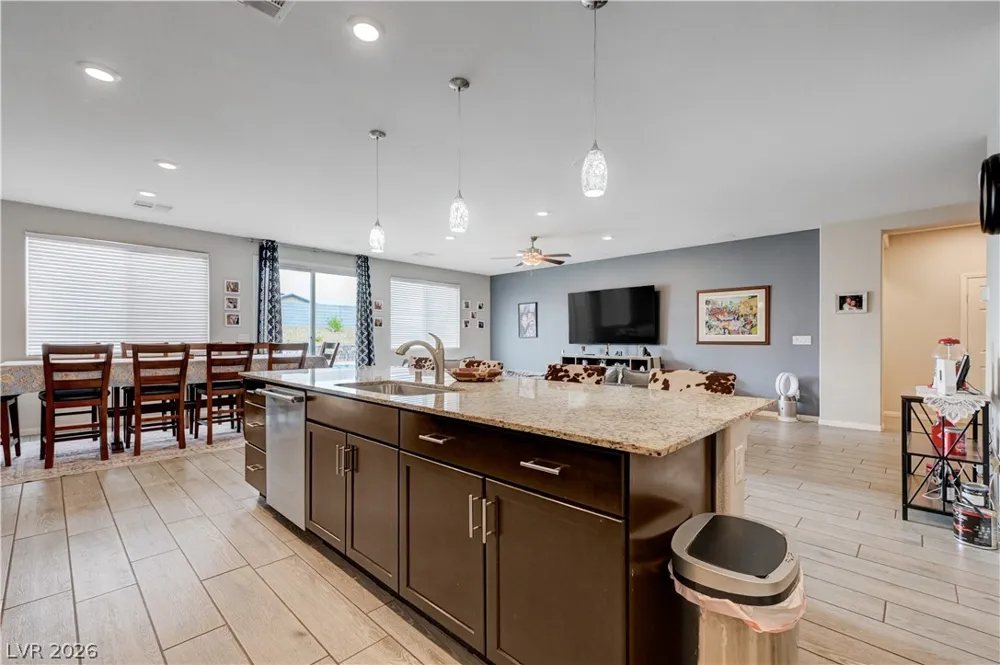 1526 Quail Vista Court Logandale, NV 89021