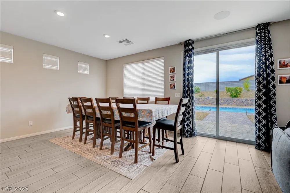 1526 Quail Vista Court Logandale, NV 89021