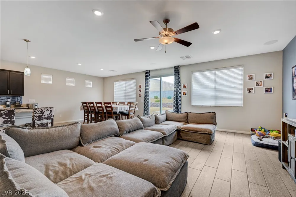 1526 Quail Vista Court Logandale, NV 89021