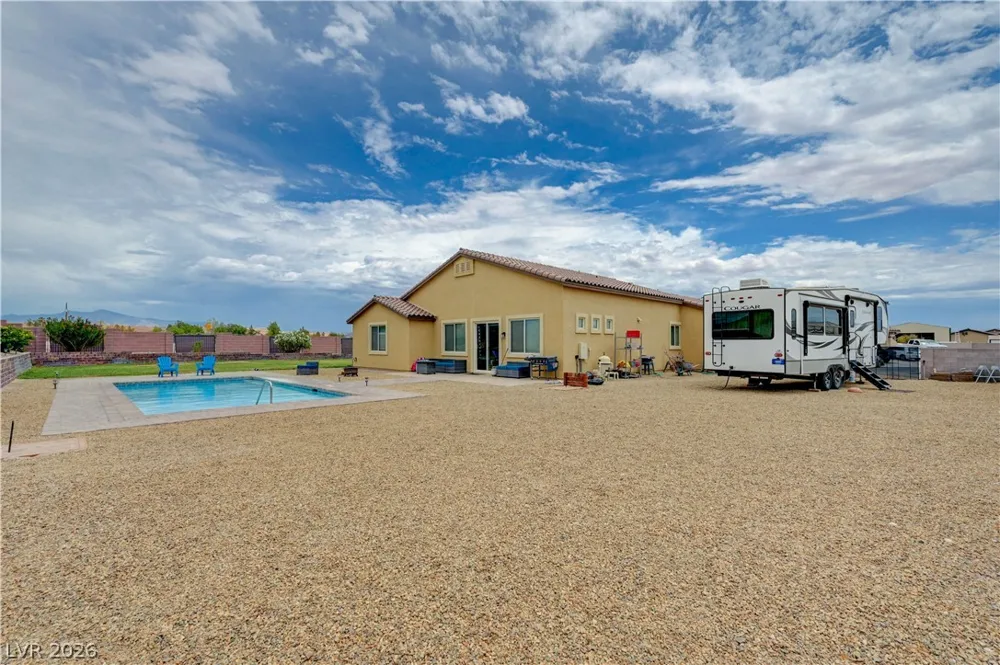 1526 Quail Vista Court Logandale, NV 89021