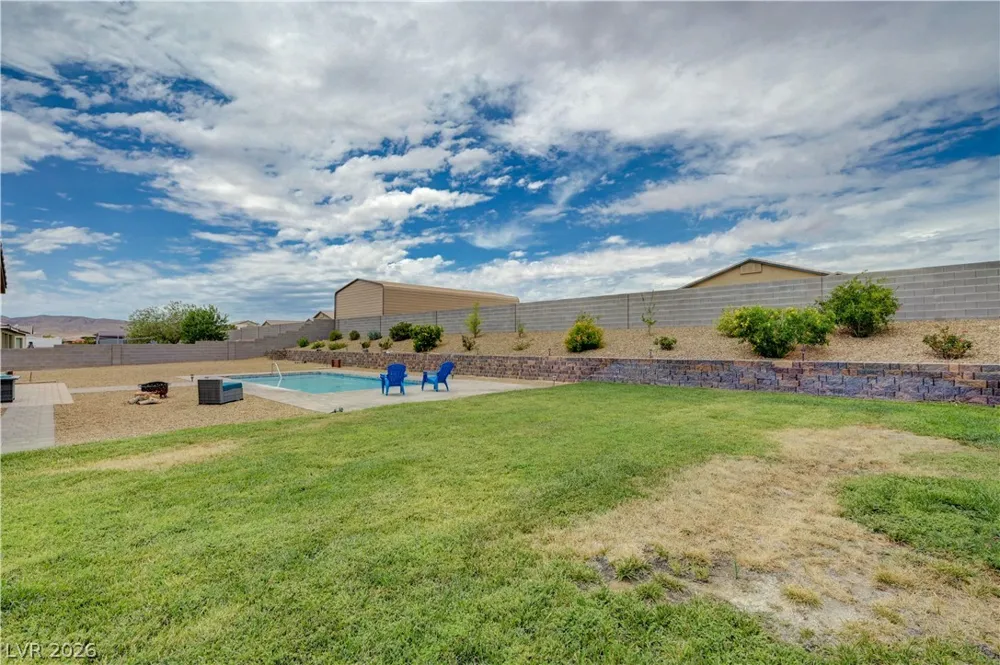 1526 Quail Vista Court Logandale, NV 89021