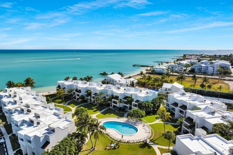 601 W Ocean Dr Drive #203a