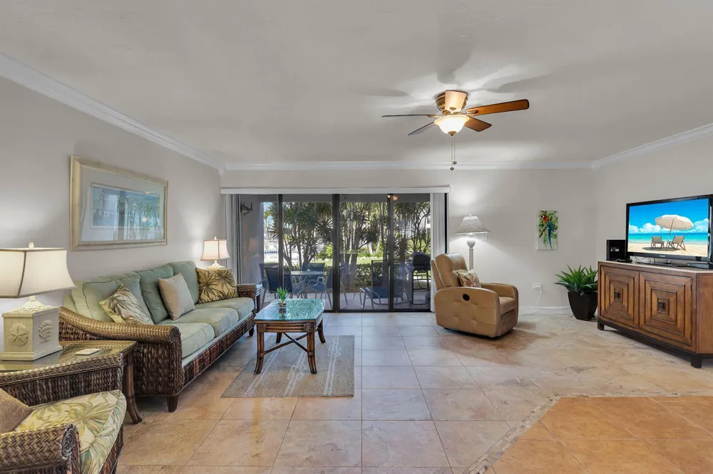 601 W Ocean Dr Drive #203a 