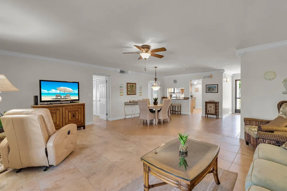 601 W Ocean Dr Drive #203a 