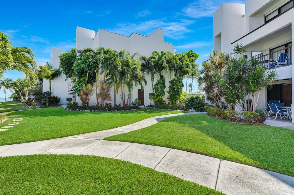 601 W Ocean Dr Drive #203a 
