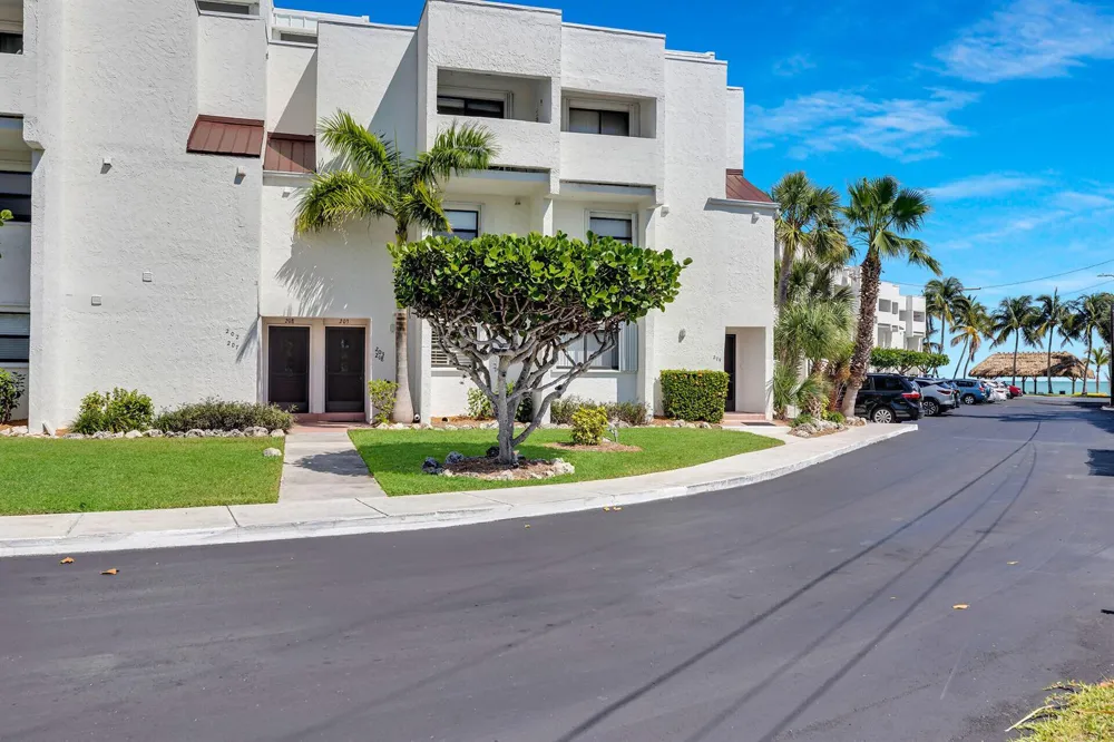 601 W Ocean Dr Drive #203a 