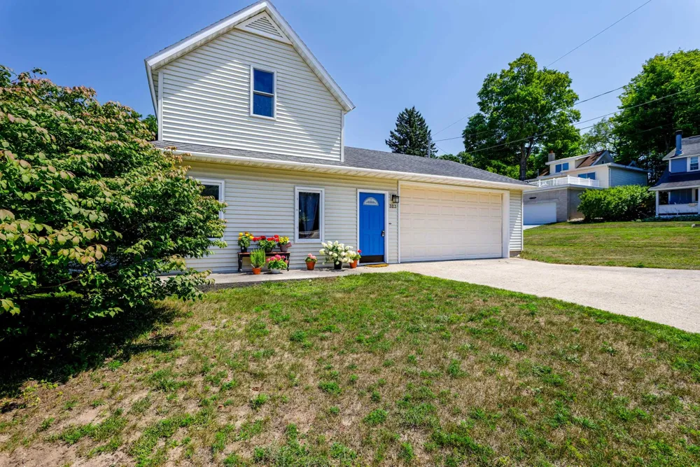 323 Benzie Court Benzonia Township, MI 49617