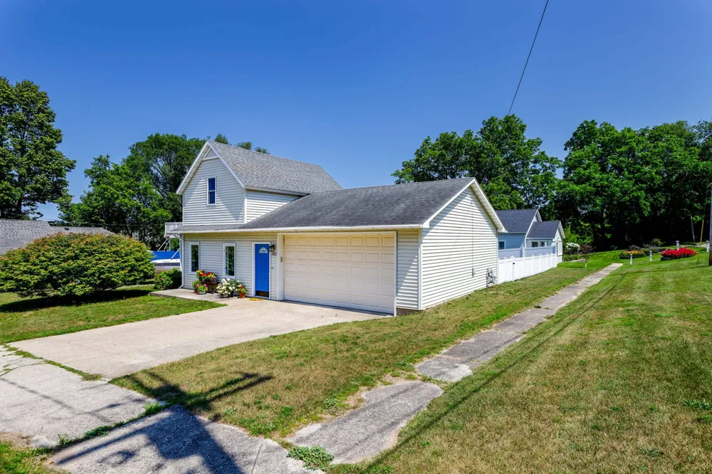 323 Benzie Court Benzonia Township, MI 49617