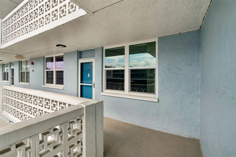 4715 BAY STREET NE #223 St Petersburg, FL 33703