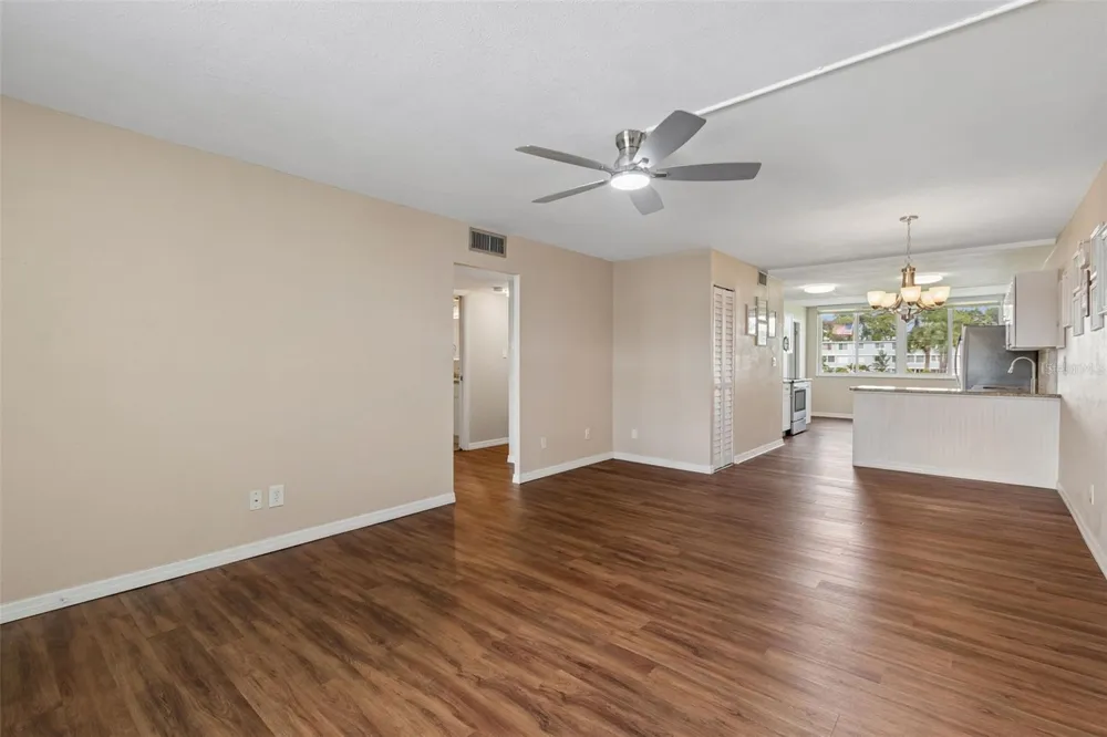 4715 BAY STREET NE #223 St Petersburg, FL 33703