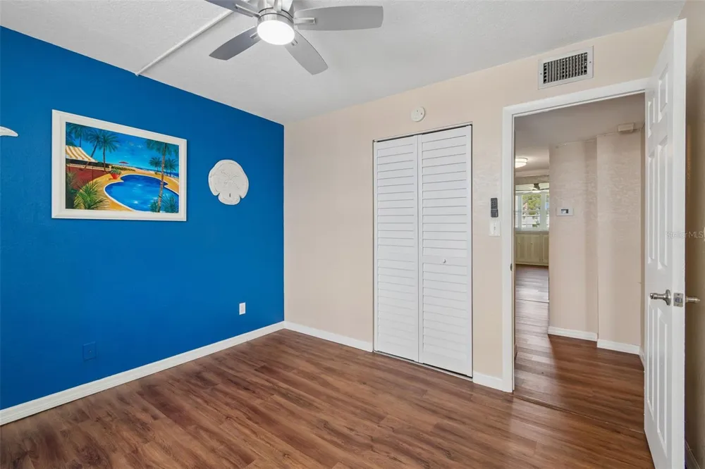 4715 BAY STREET NE #223 St Petersburg, FL 33703