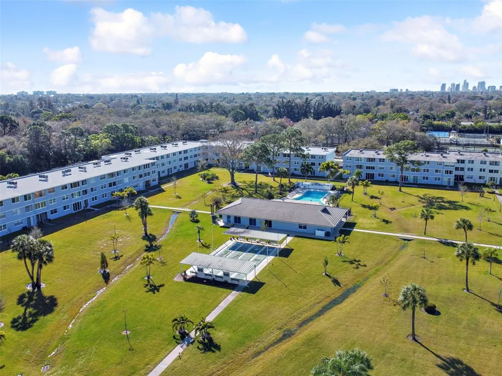4715 BAY STREET NE #223 St Petersburg, FL 33703