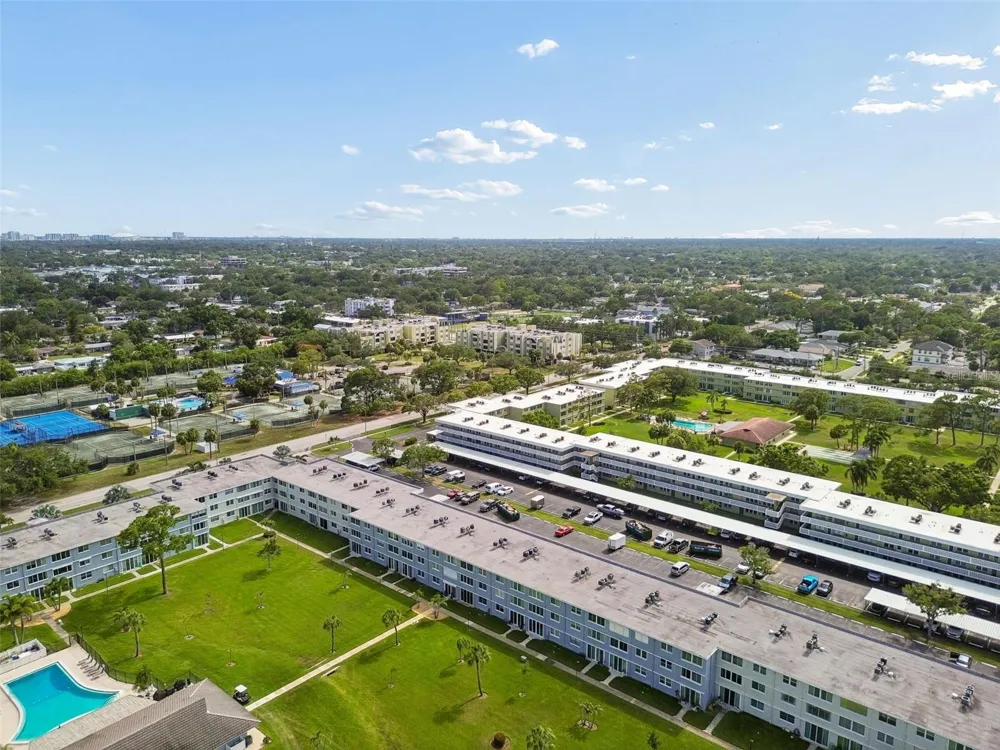 4715 BAY STREET NE #223 St Petersburg, FL 33703