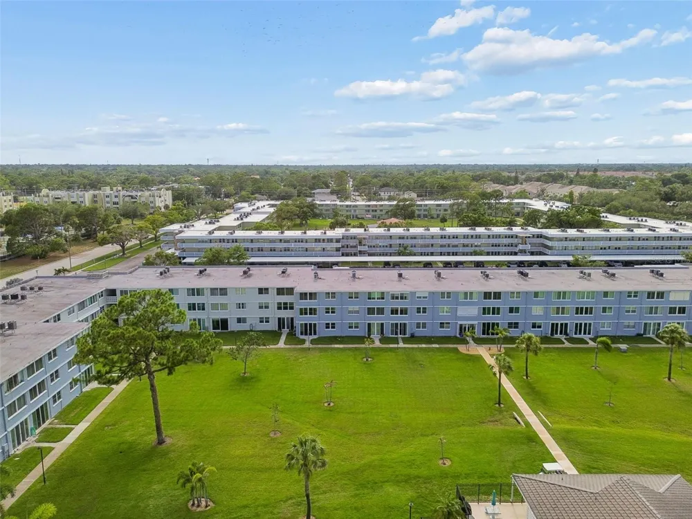 4715 BAY STREET NE #223 St Petersburg, FL 33703