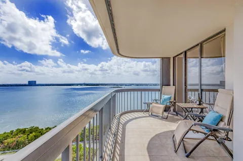 5380 Ocean Drive #15 A