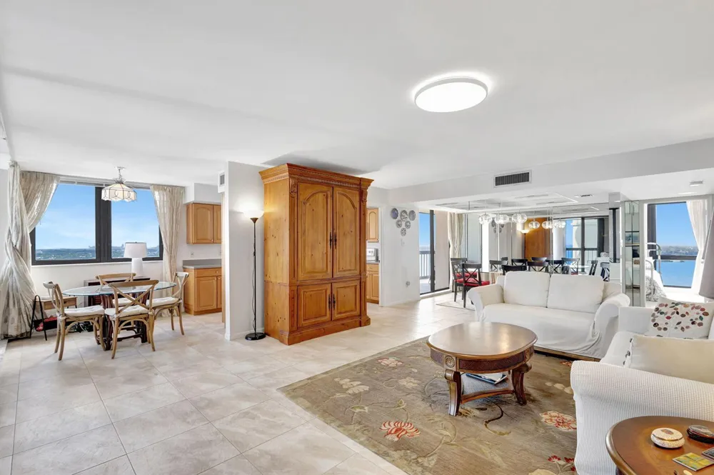 5380 Ocean Drive #15 A Singer Island, FL 33404