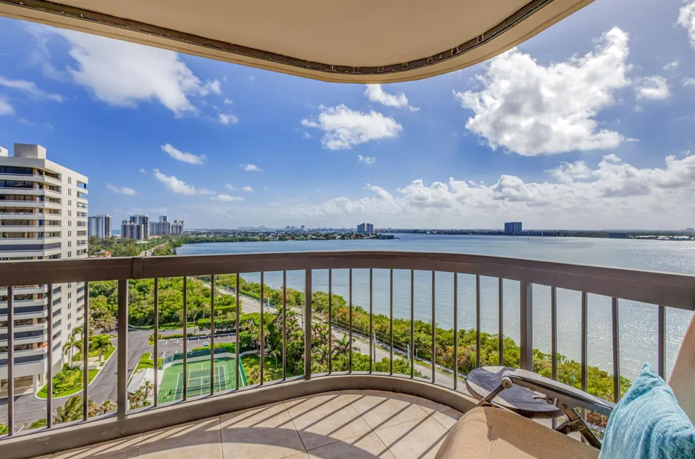 5380 Ocean Drive #15 A Singer Island, FL 33404